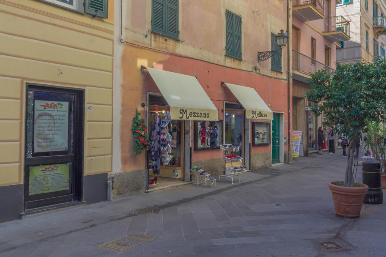 Casa Di Ale E Fra Comoda In Centro E A Pochi Passi Dalla Spiaggia Rapallo Luaran gambar