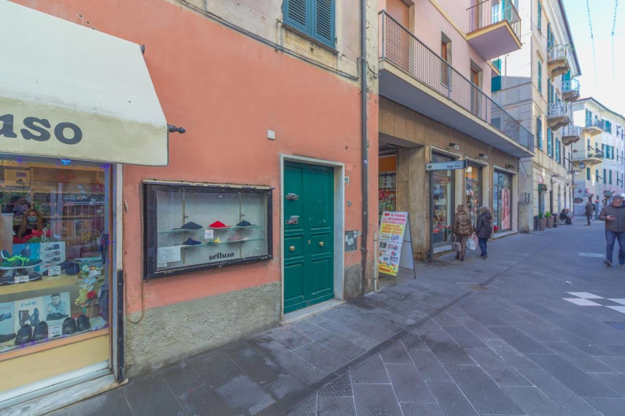 Casa Di Ale E Fra Comoda In Centro E A Pochi Passi Dalla Spiaggia Rapallo Luaran gambar